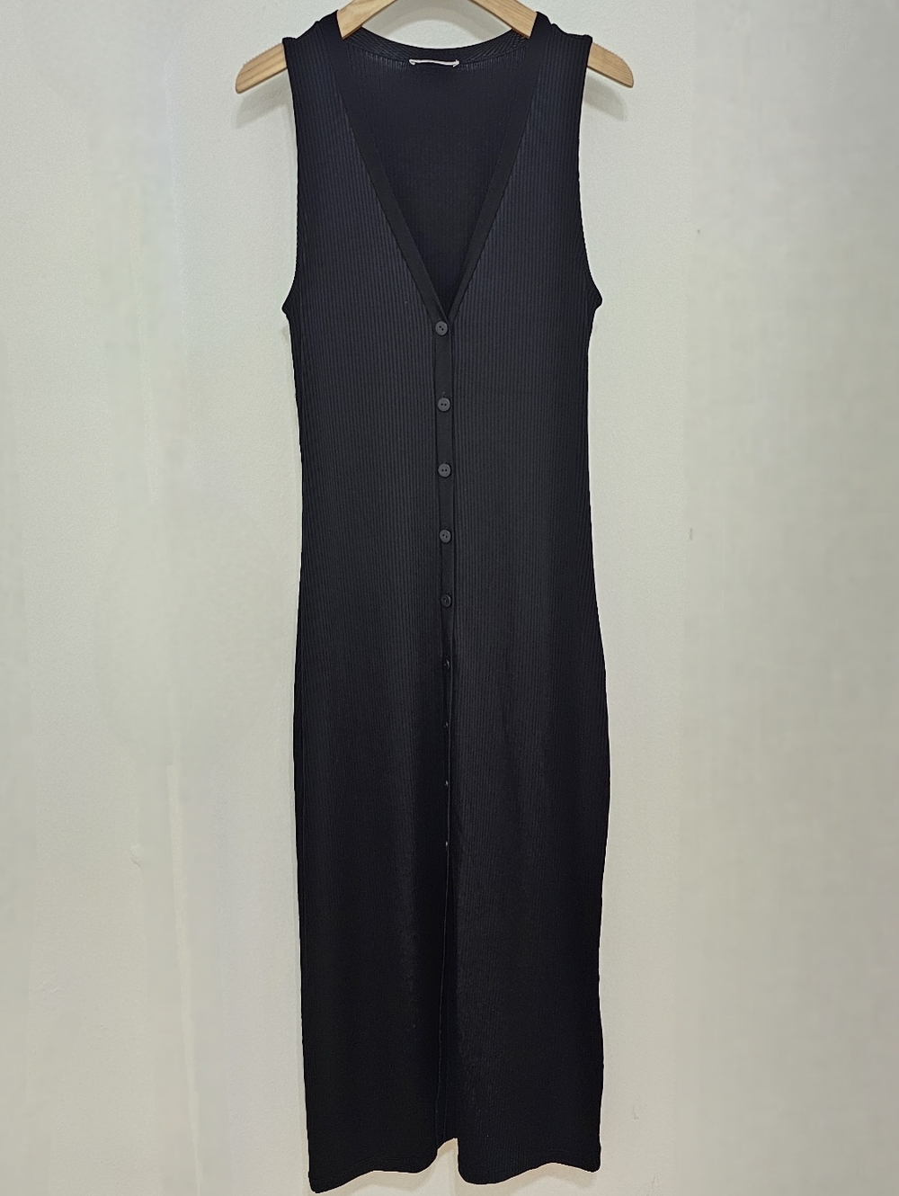Aritzia Babaton Jayce Black Sleeveless Rib Knit Midi Dress - Picture 4 of 16